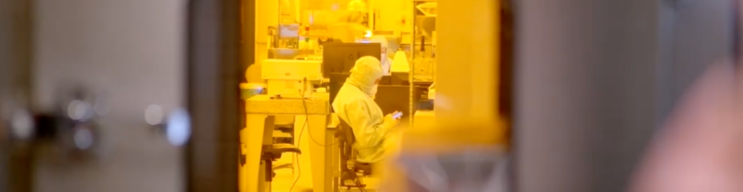 PhotonDelta en SMART Photonics ontvangen minister Micky Adriaansens